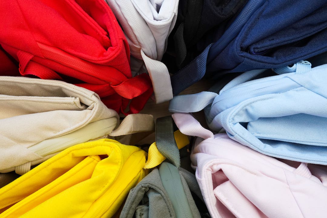 8 different colors