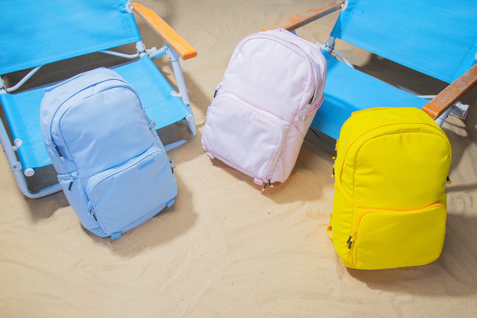 Brevite backpack at beach